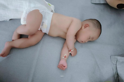 宁德几个月宝宝会抬头